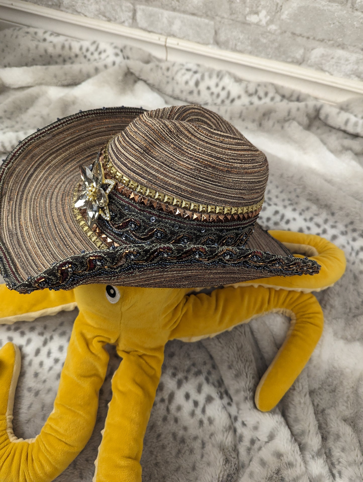 Vintage Whittall & Shon light brown western hat