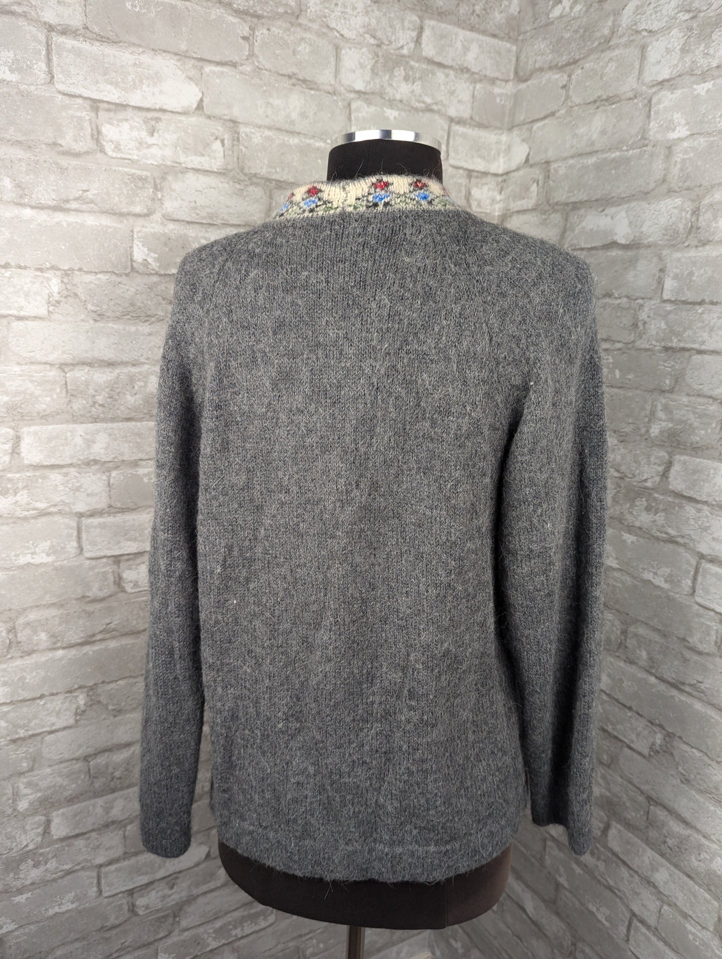 Vintage 90s Peruvian alpaca wool cardigan