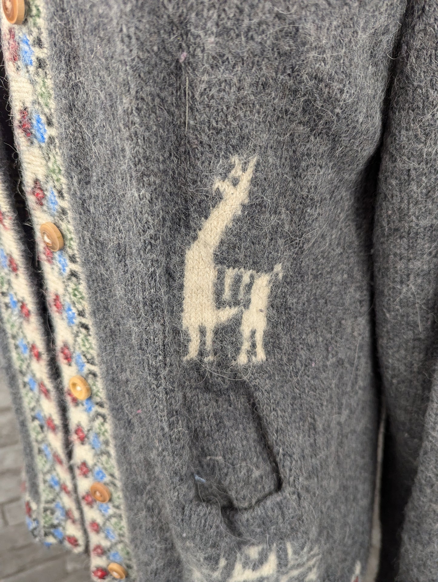Vintage 90s Peruvian alpaca wool cardigan