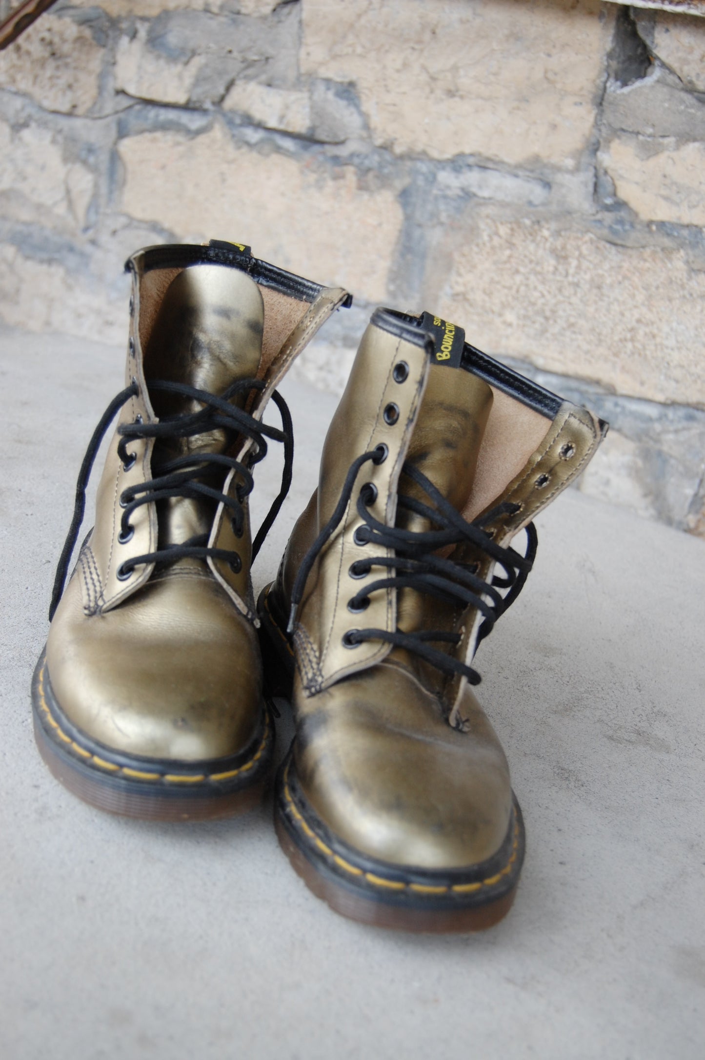 Dr. Martens 1460 vintage golden boots