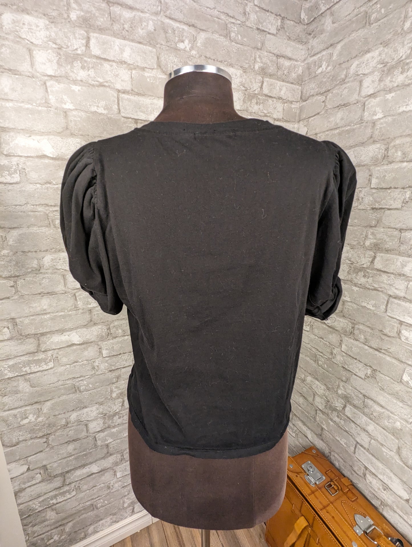 7 For All Mankind black puff sleeve t-shirt