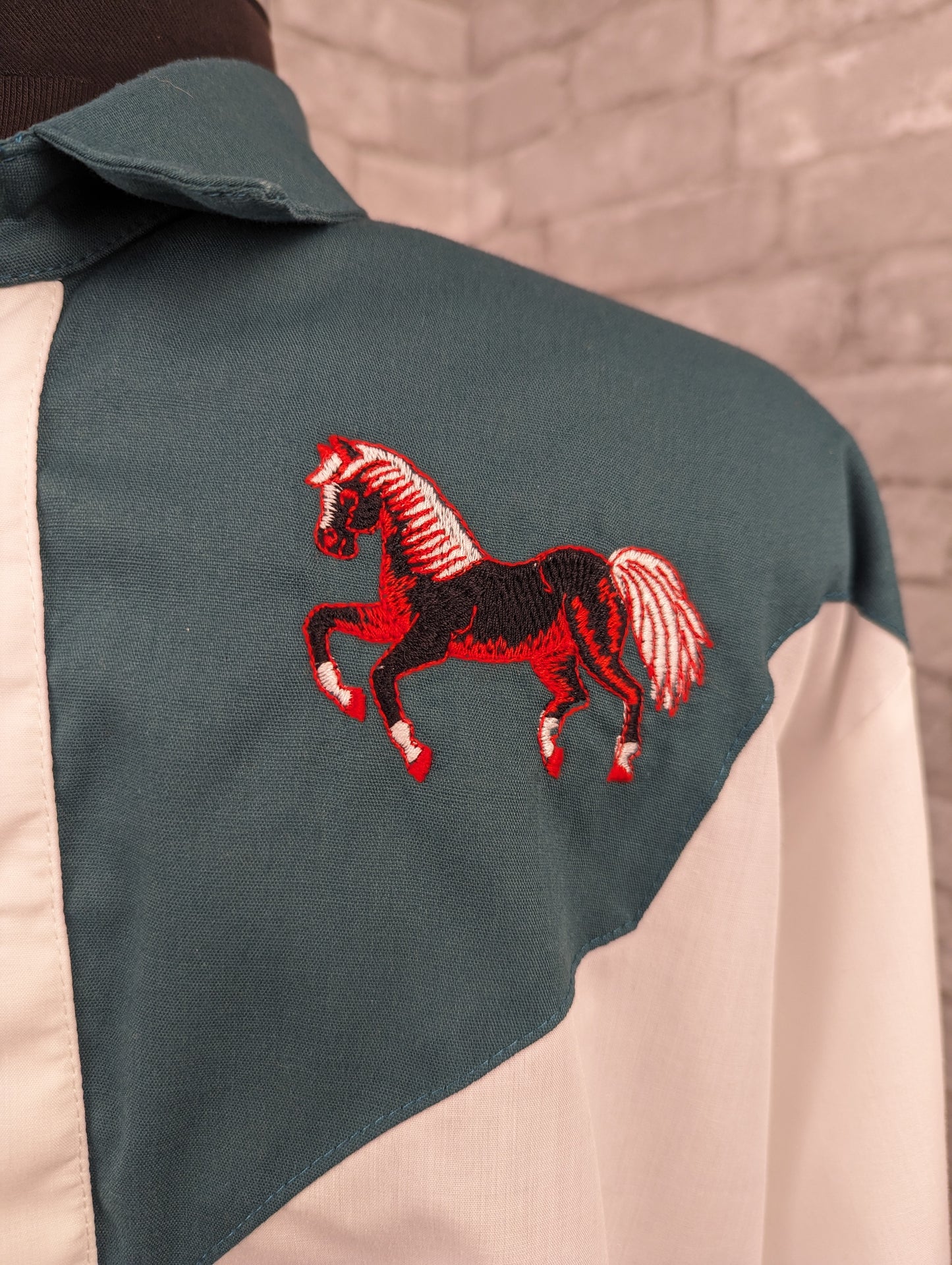 Vintage embroidered stallion western shirt