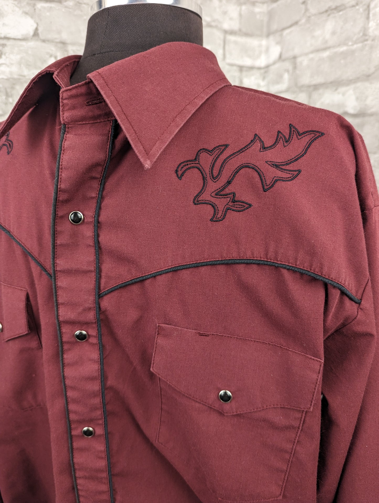 Vintage long sleeve burgundy western shirt