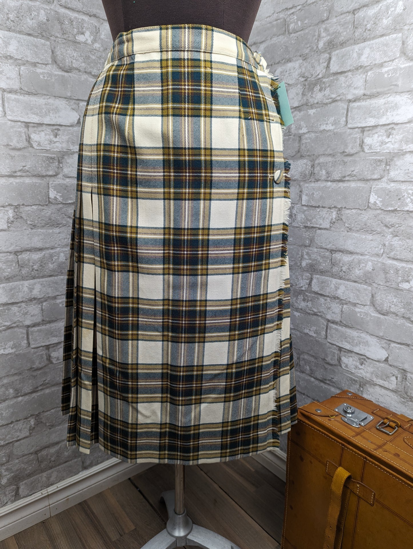 Vintage plaid kilt by Surrey Classics