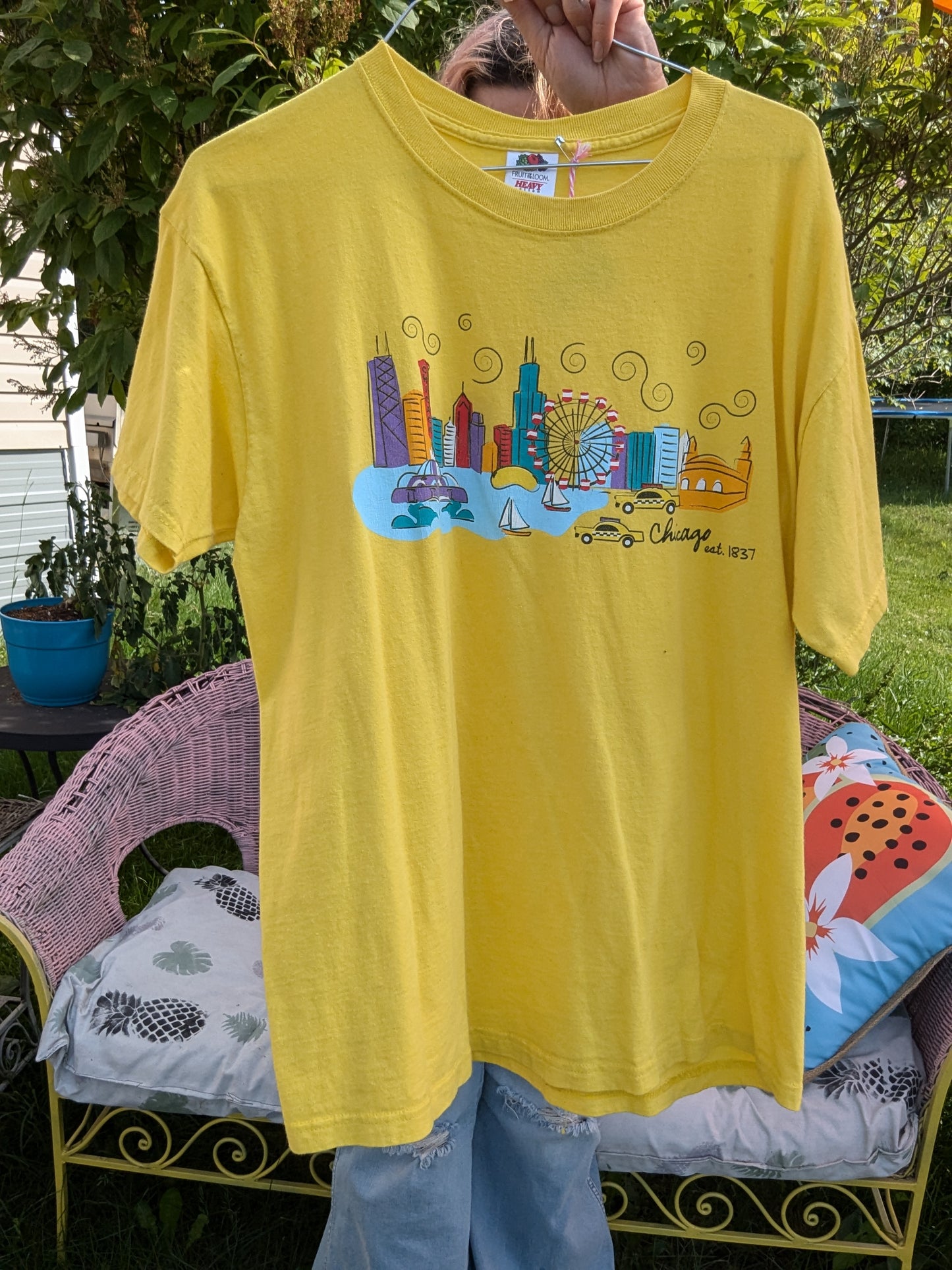 Vintage Chicago landmark yellow tshirt